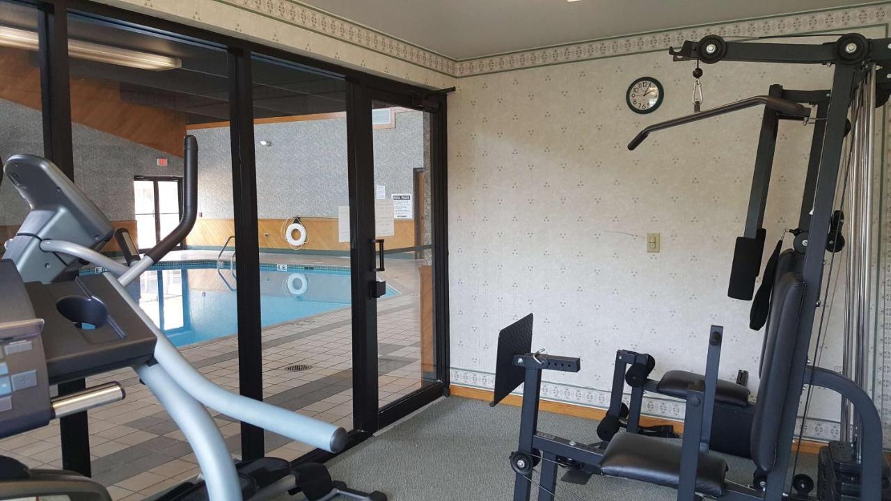 Americas Best Value Inn チッペワフォールズ エクステリア 写真